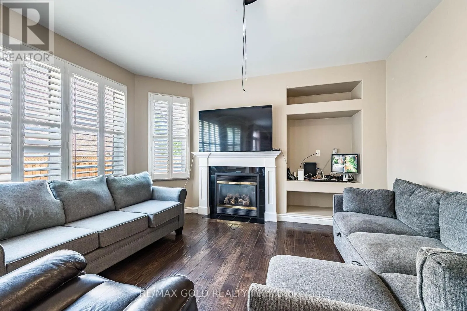 119 GLAZEBROOK CRESCENT