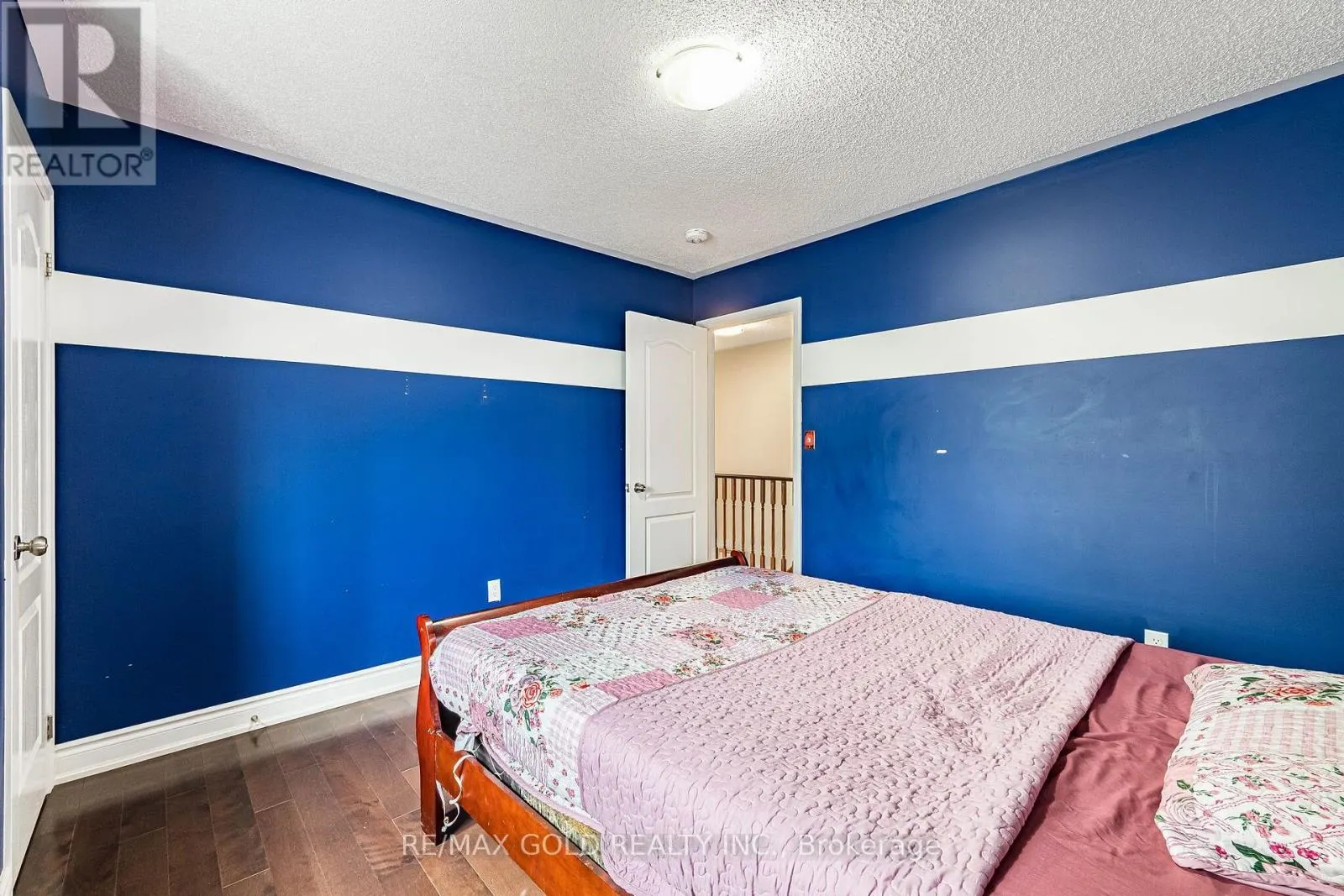 119 GLAZEBROOK CRESCENT