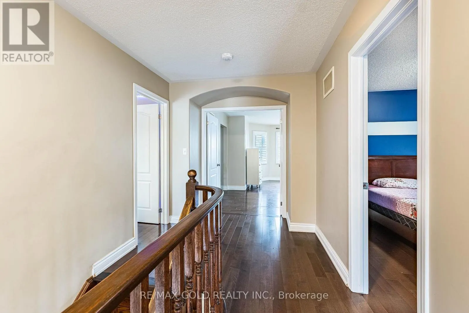 119 GLAZEBROOK CRESCENT