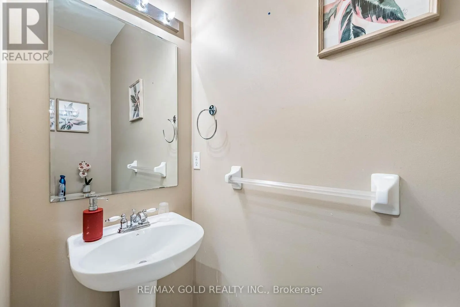 119 GLAZEBROOK CRESCENT