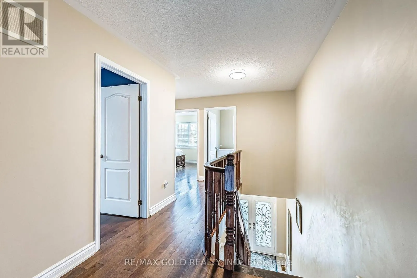 119 GLAZEBROOK CRESCENT