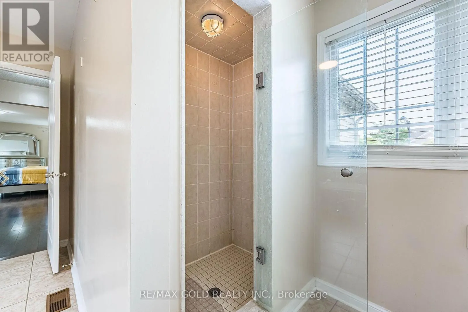 119 GLAZEBROOK CRESCENT