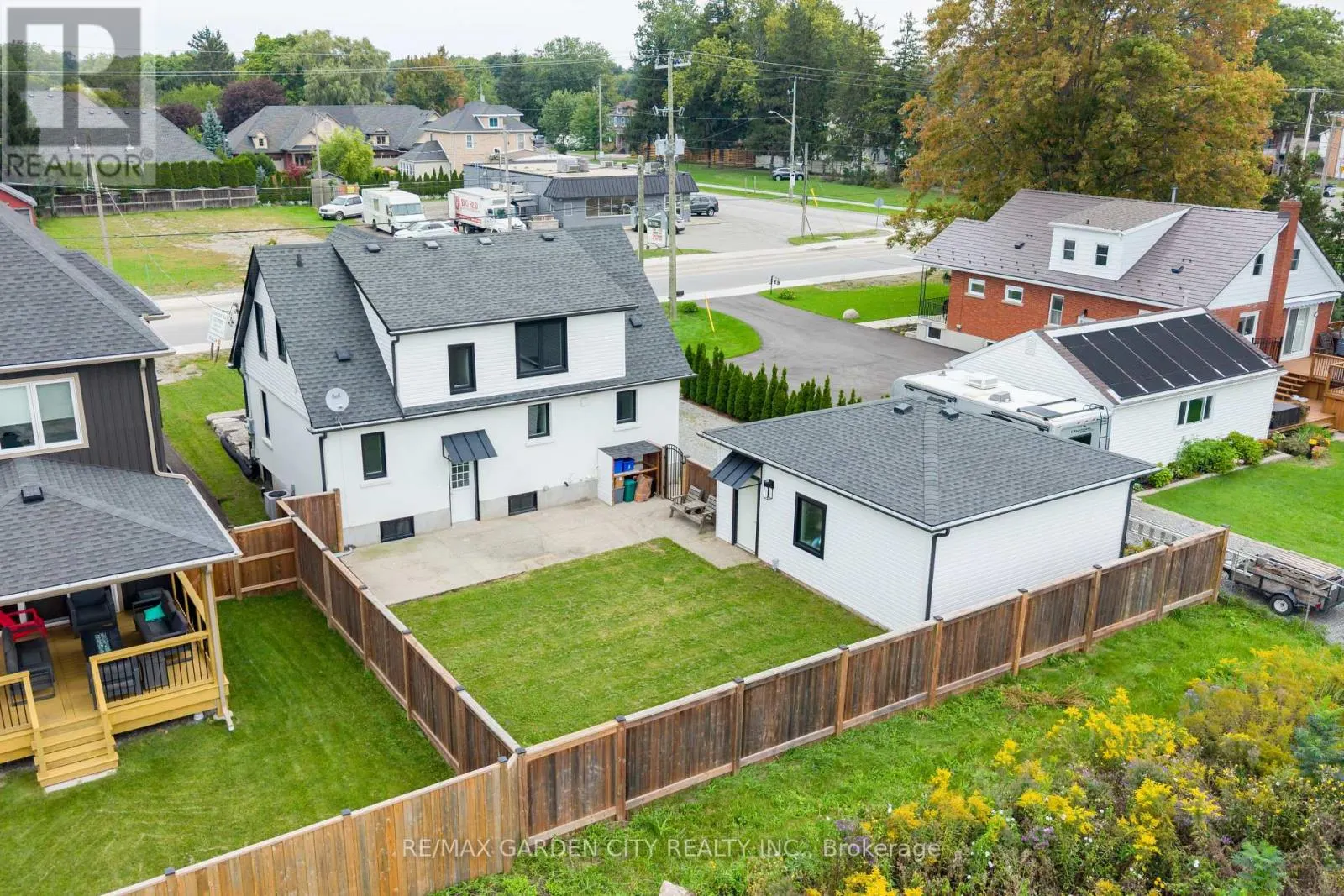 695 QUAKER ROAD