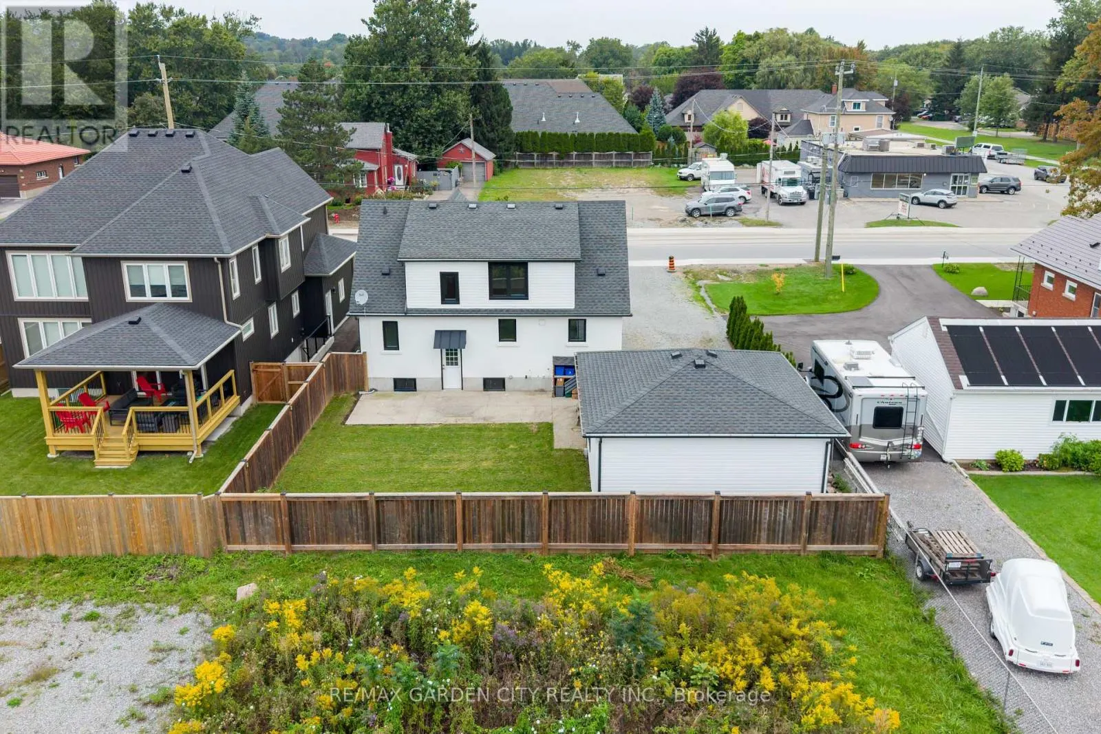 695 QUAKER ROAD