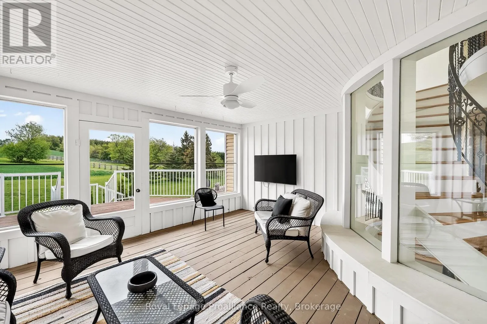 439 OAK LAKE ROAD