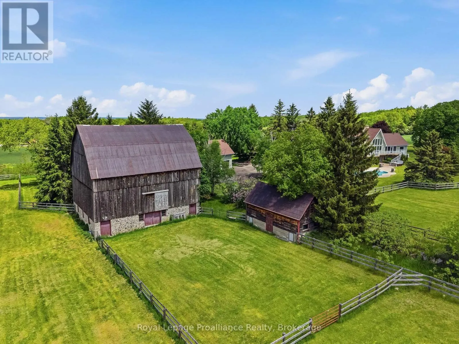 439 OAK LAKE ROAD