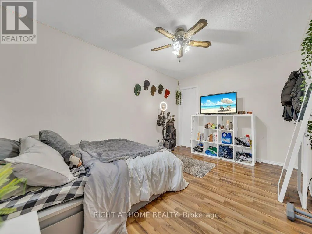 125 STONYBURN CRESCENT