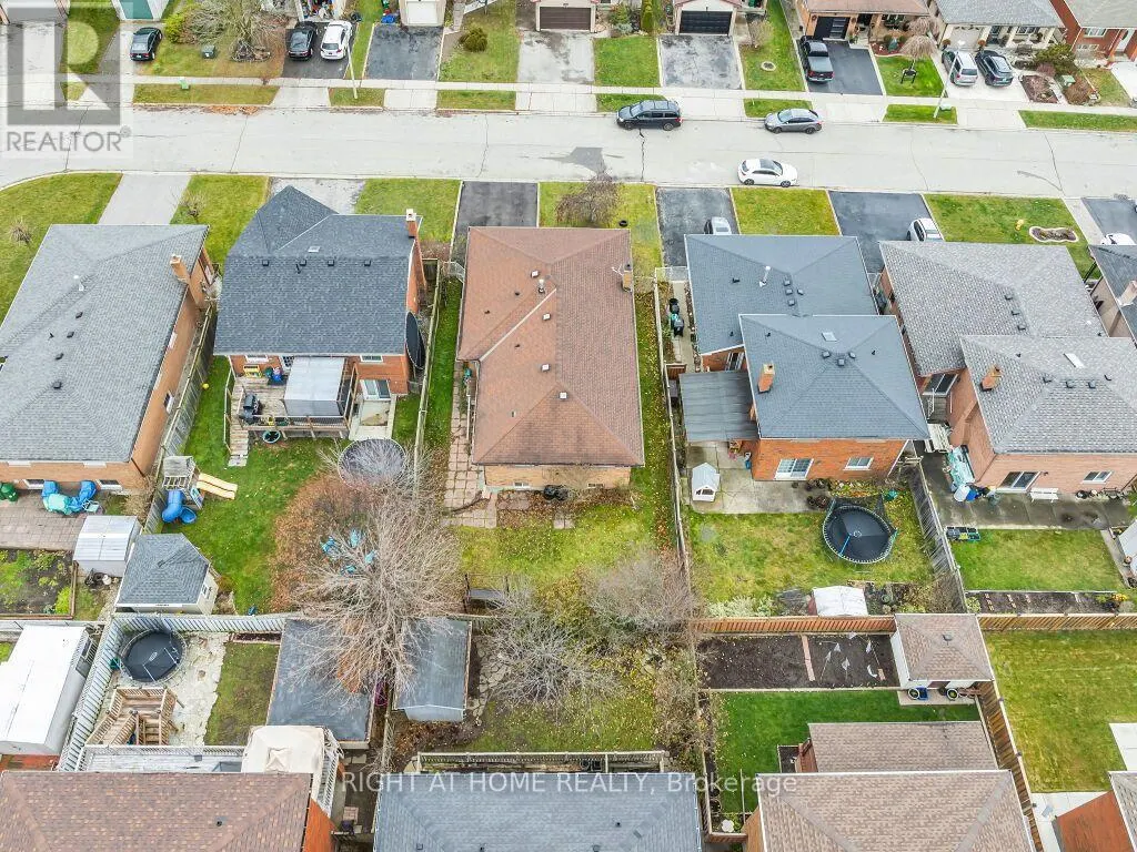 125 STONYBURN CRESCENT