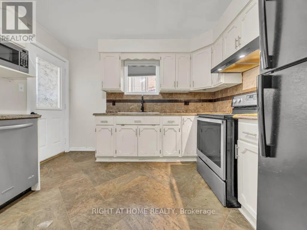 125 STONYBURN CRESCENT