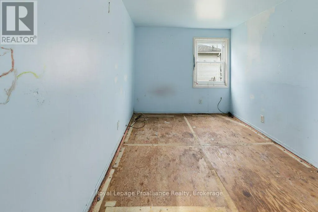 106 YEOMANS STREET