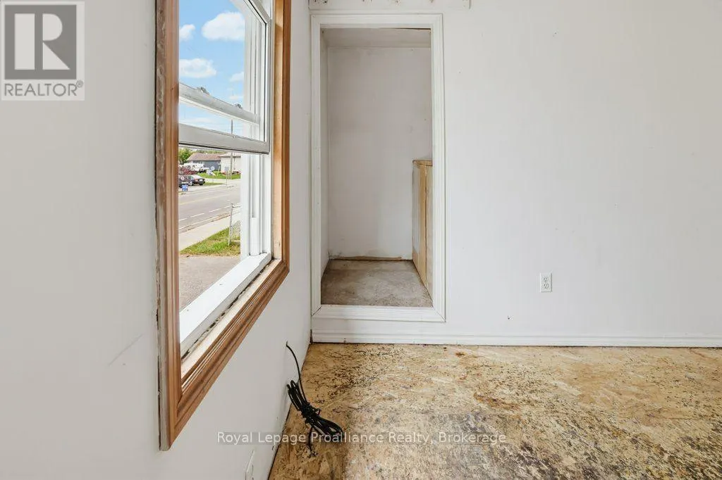 106 YEOMANS STREET