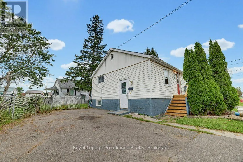 106 YEOMANS STREET
