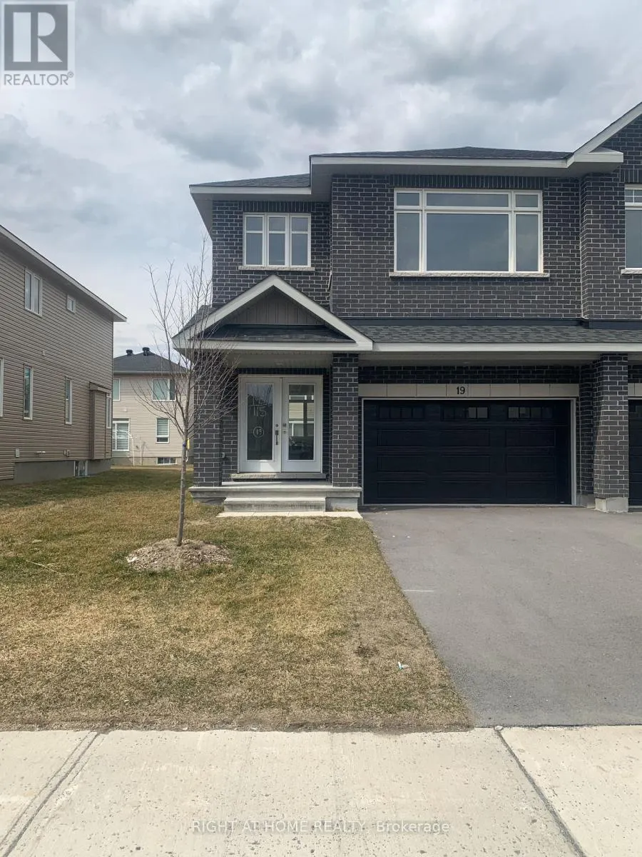 19 WYLIE WAY