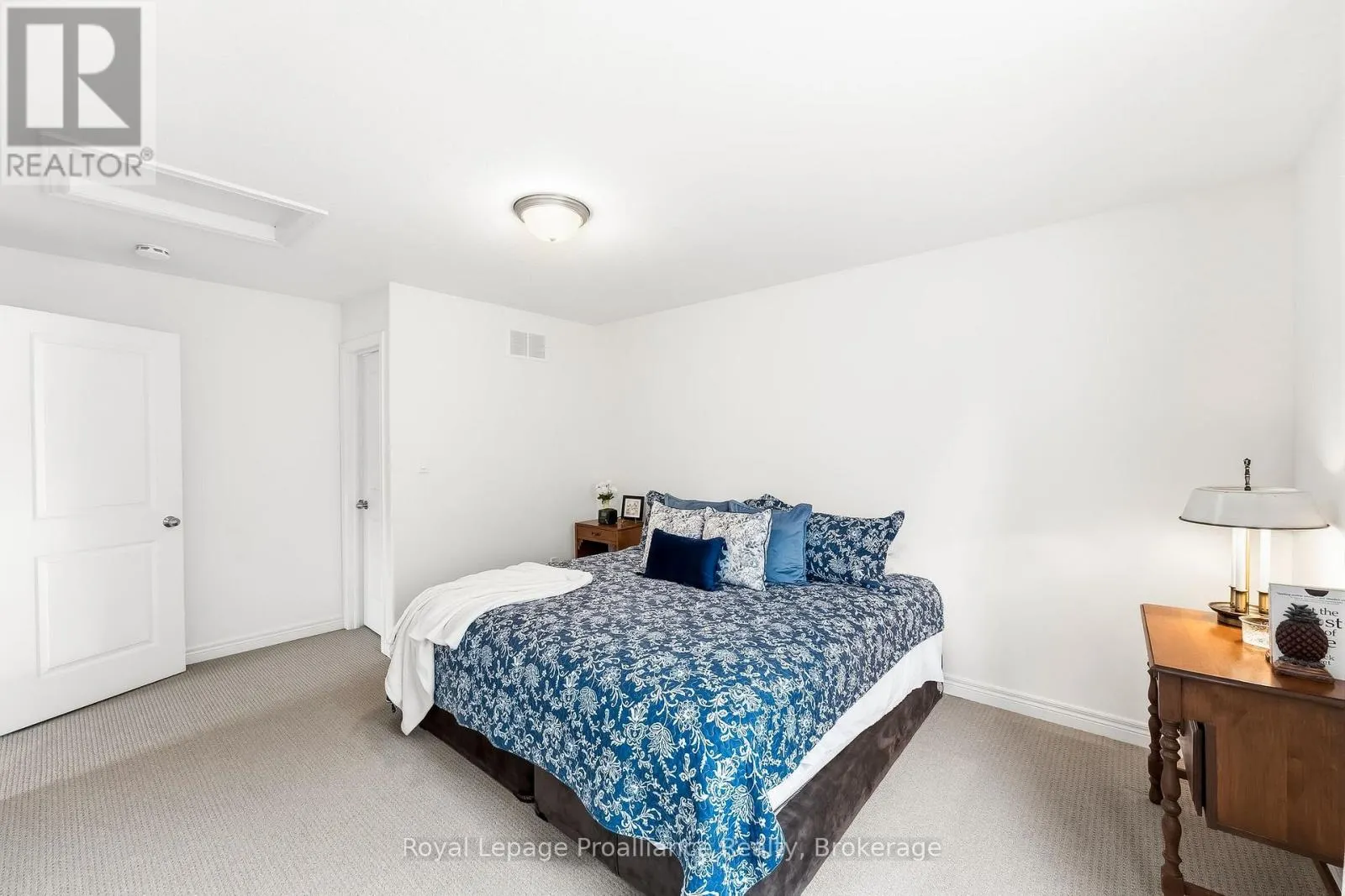 268 STRACHAN STREET