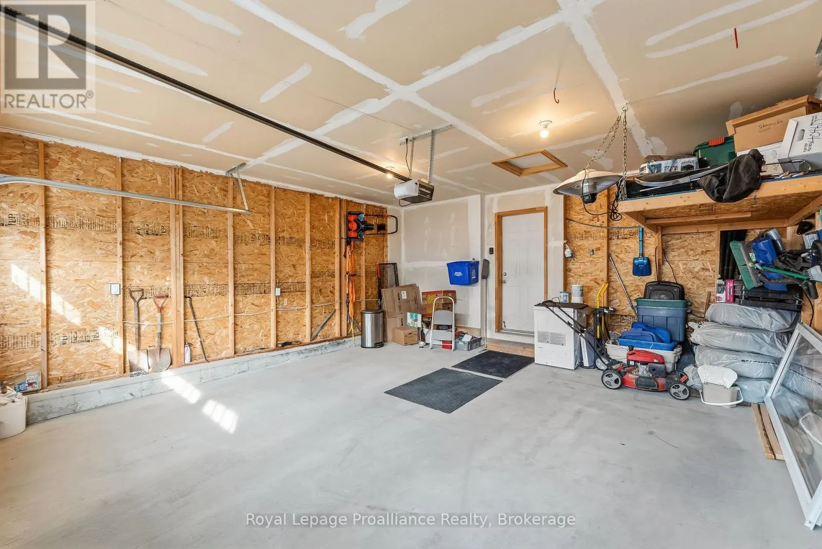 268 STRACHAN STREET