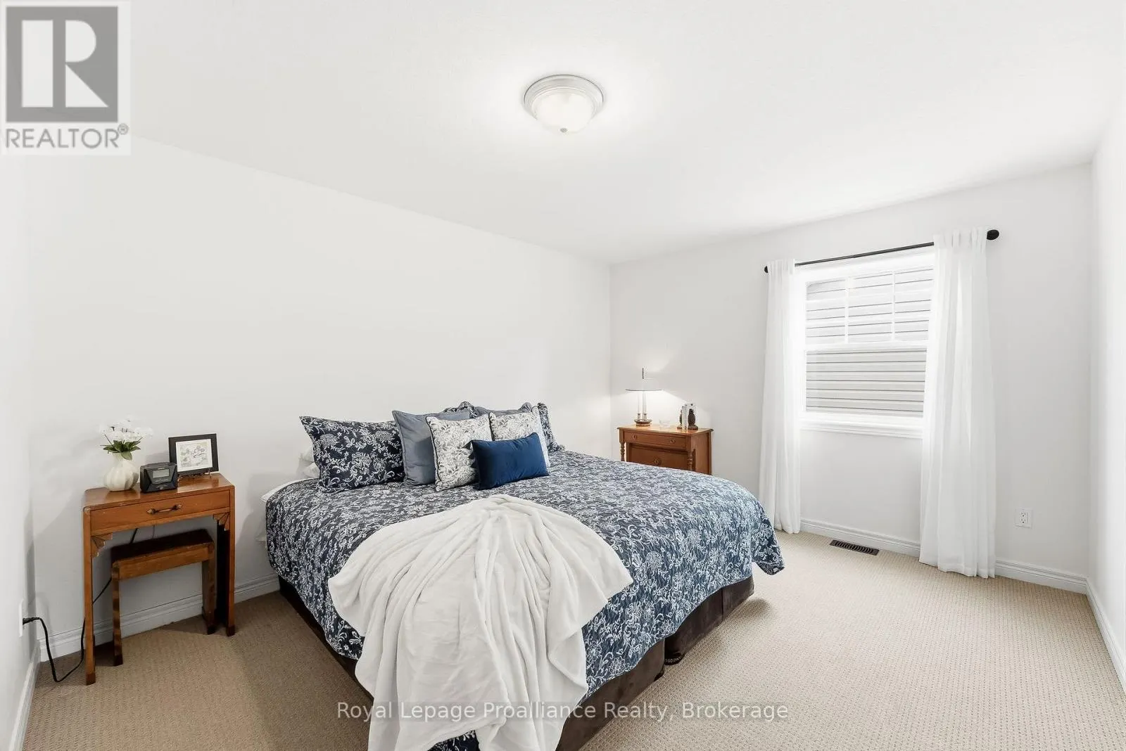 268 STRACHAN STREET