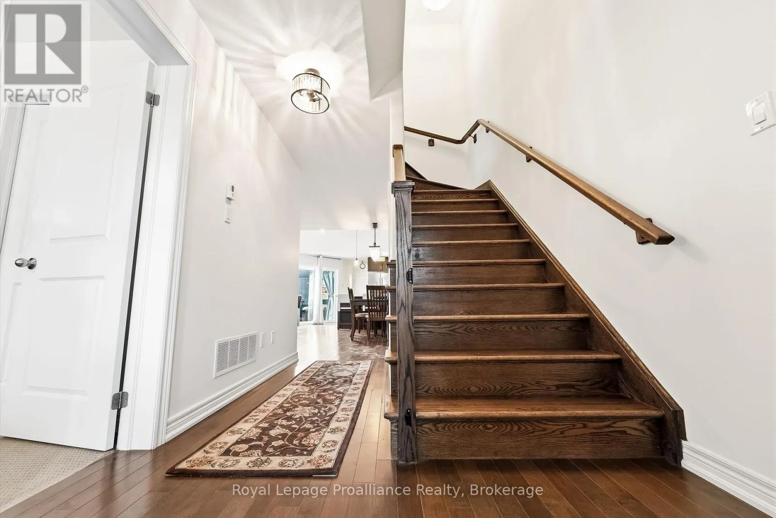 268 STRACHAN STREET
