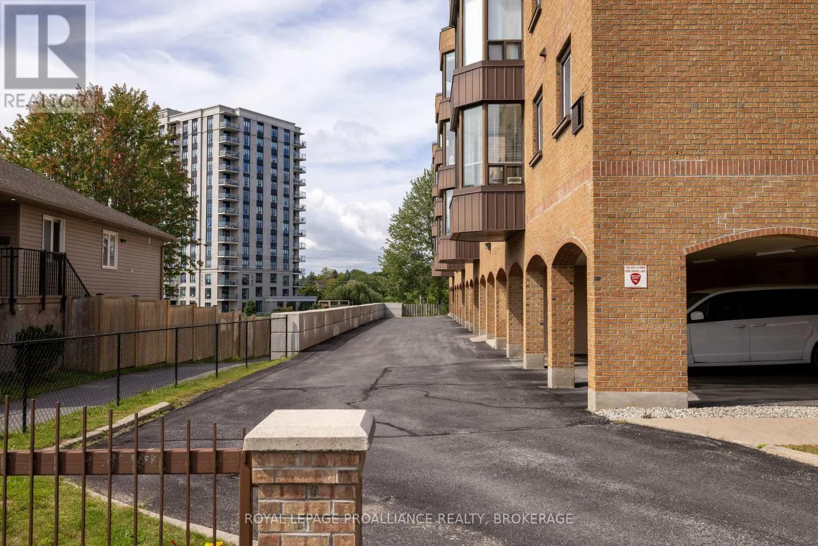 405 - 649 DAVIS DRIVE #405