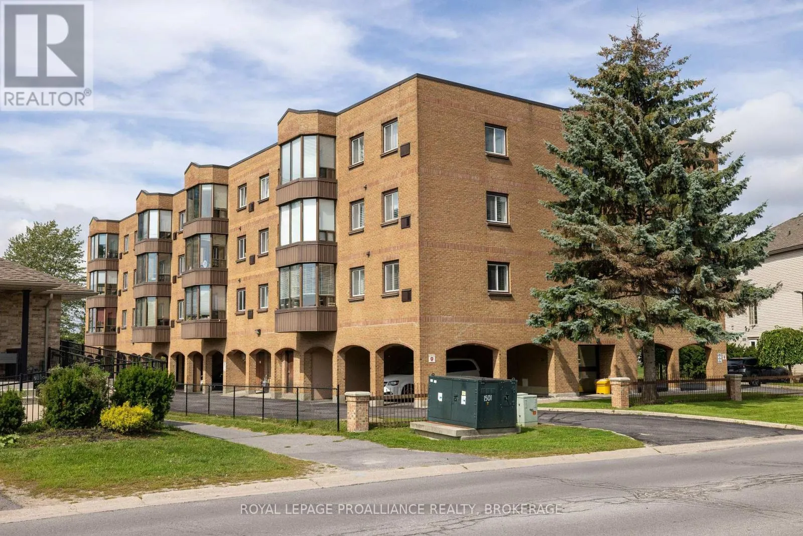 405 - 649 DAVIS DRIVE #405