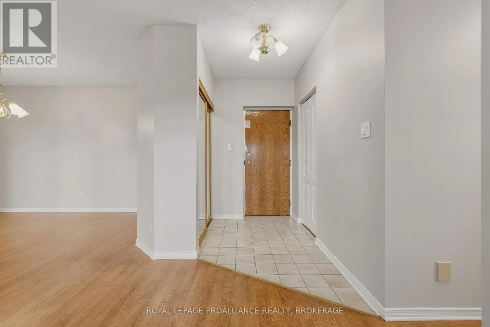 405 - 649 DAVIS DRIVE #405