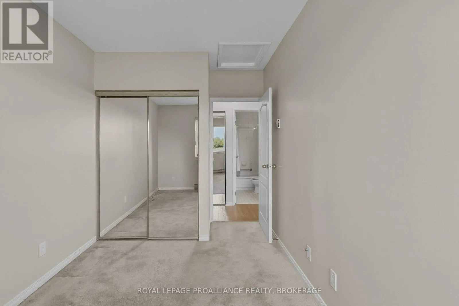 405 - 649 DAVIS DRIVE #405