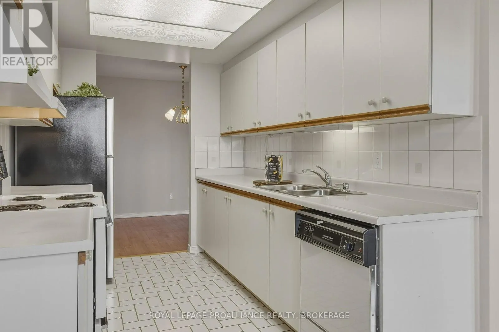 405 - 649 DAVIS DRIVE #405