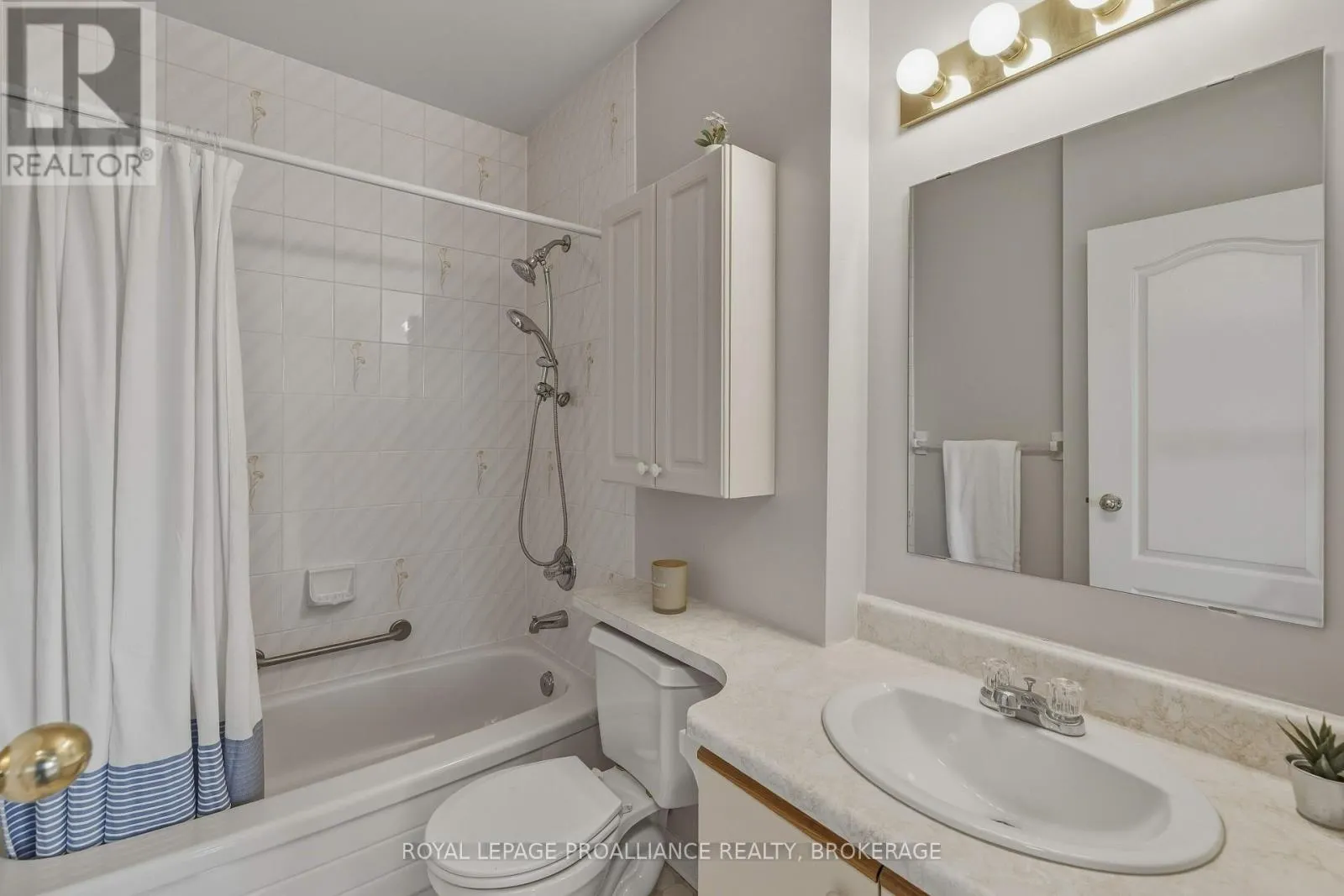 405 - 649 DAVIS DRIVE #405