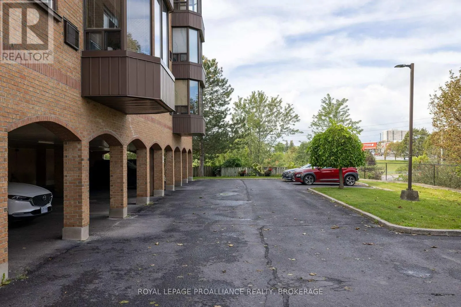 405 - 649 DAVIS DRIVE #405