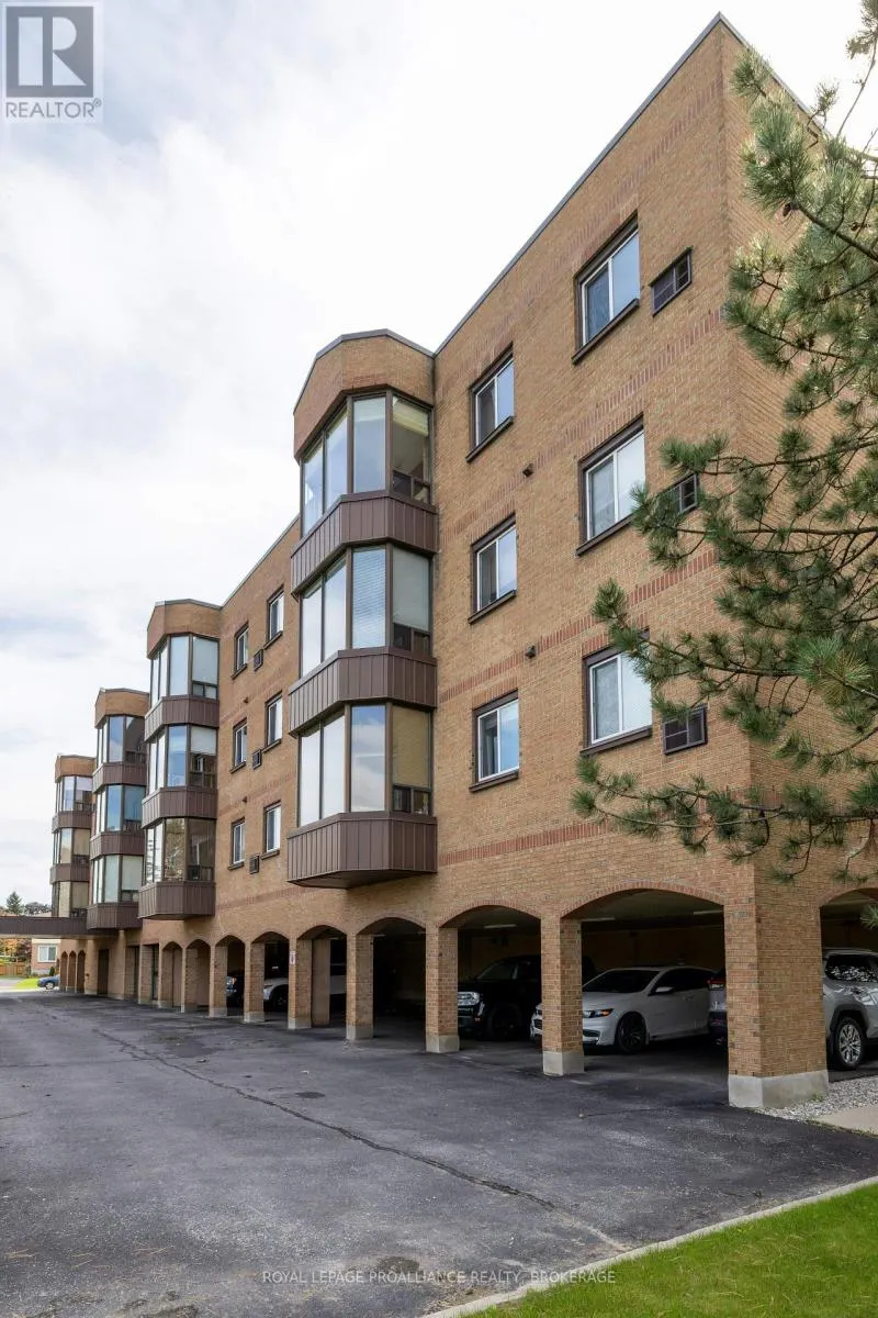 405 - 649 DAVIS DRIVE #405