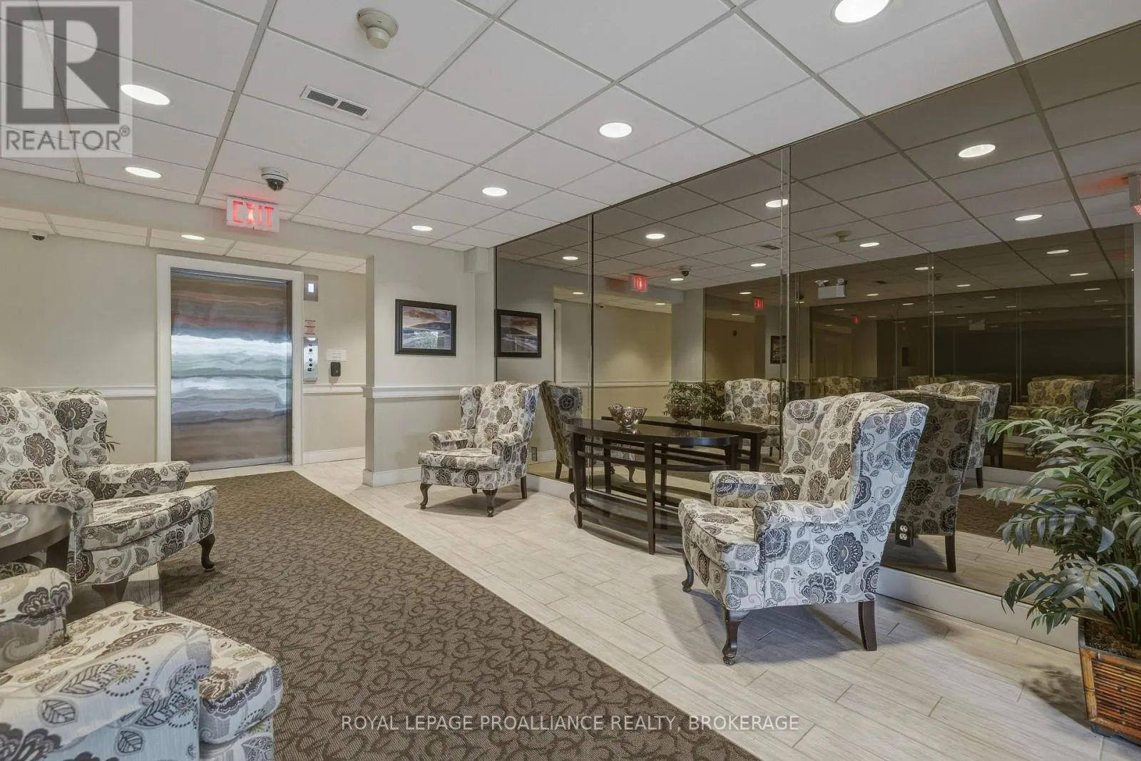405 - 649 DAVIS DRIVE #405