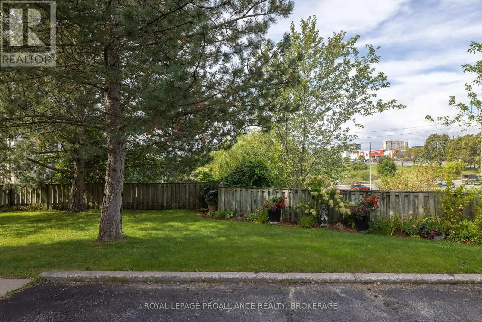 405 - 649 DAVIS DRIVE #405