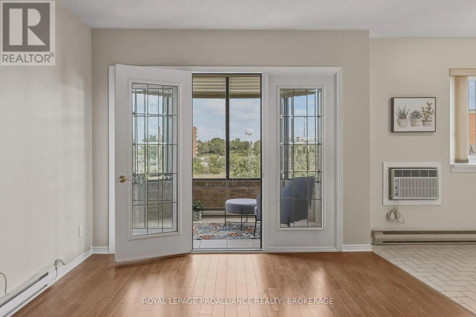 405 - 649 DAVIS DRIVE #405