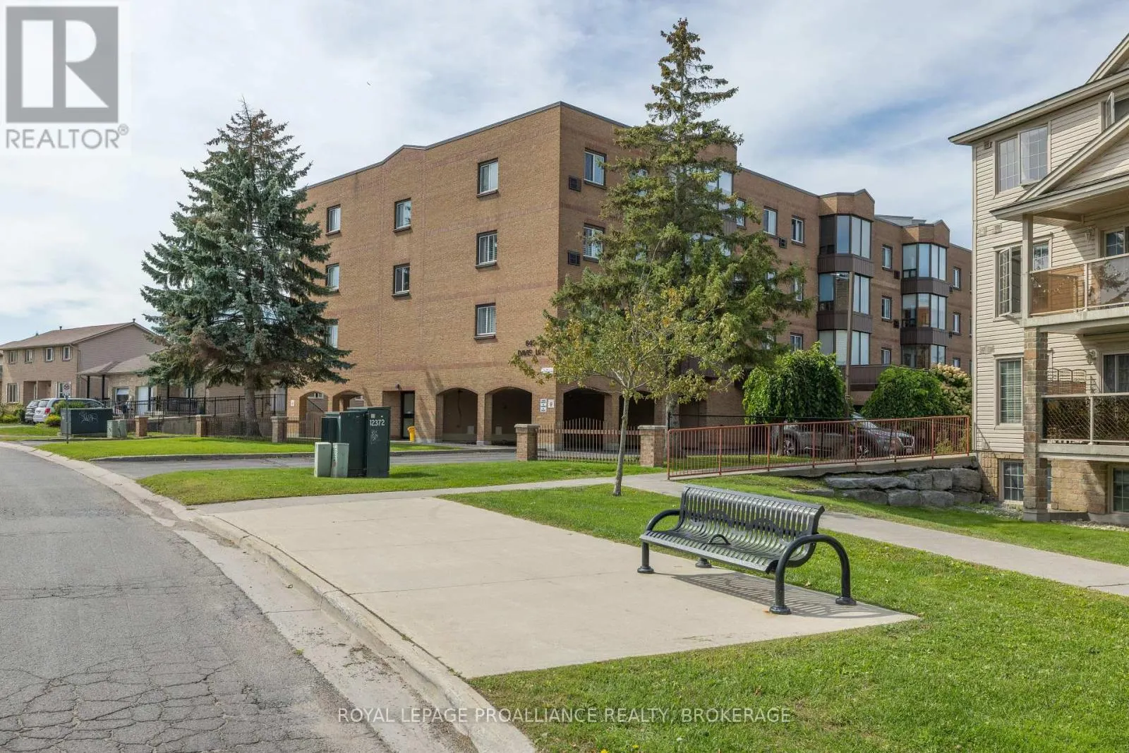 405 - 649 DAVIS DRIVE #405