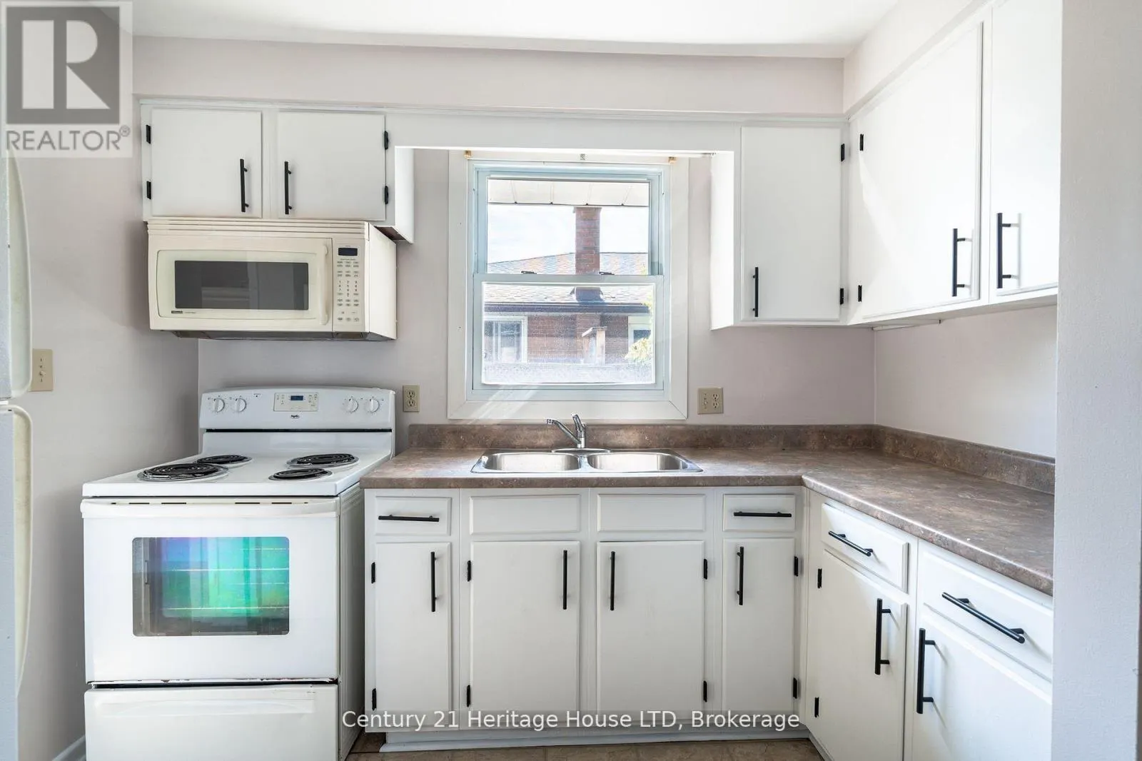 387 FIRST AVENUE