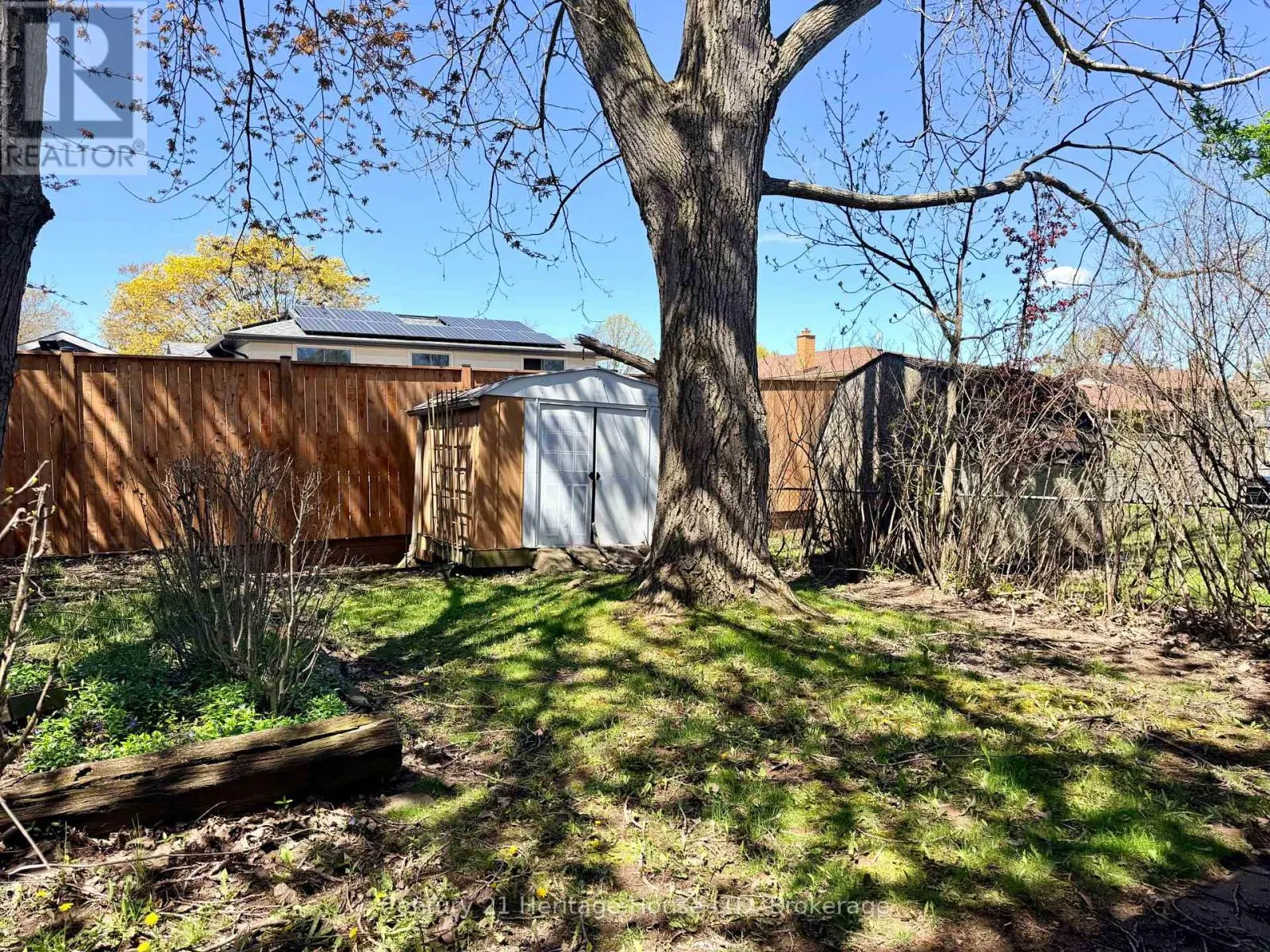 387 FIRST AVENUE