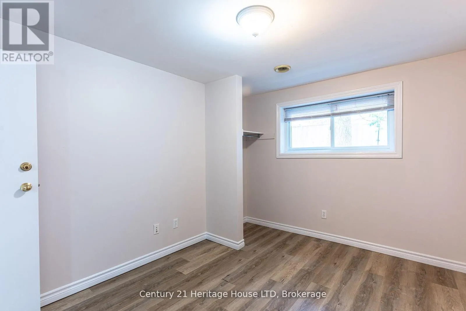 387 FIRST AVENUE