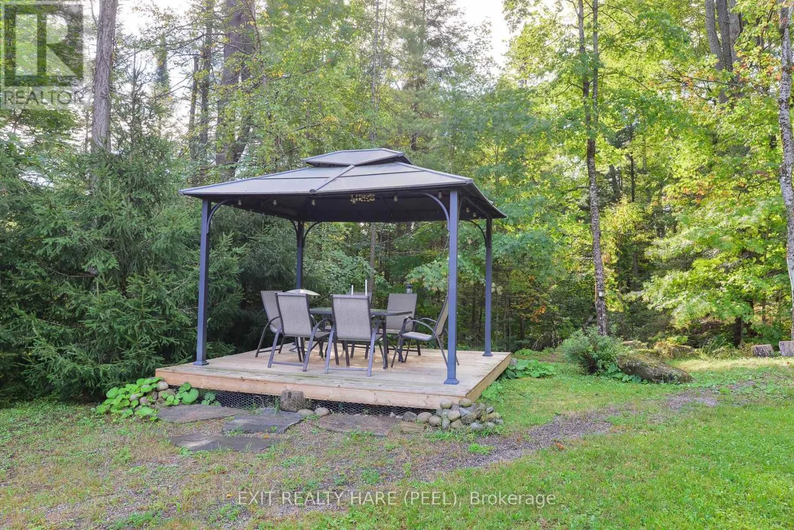 1082 LAMBERT ROAD