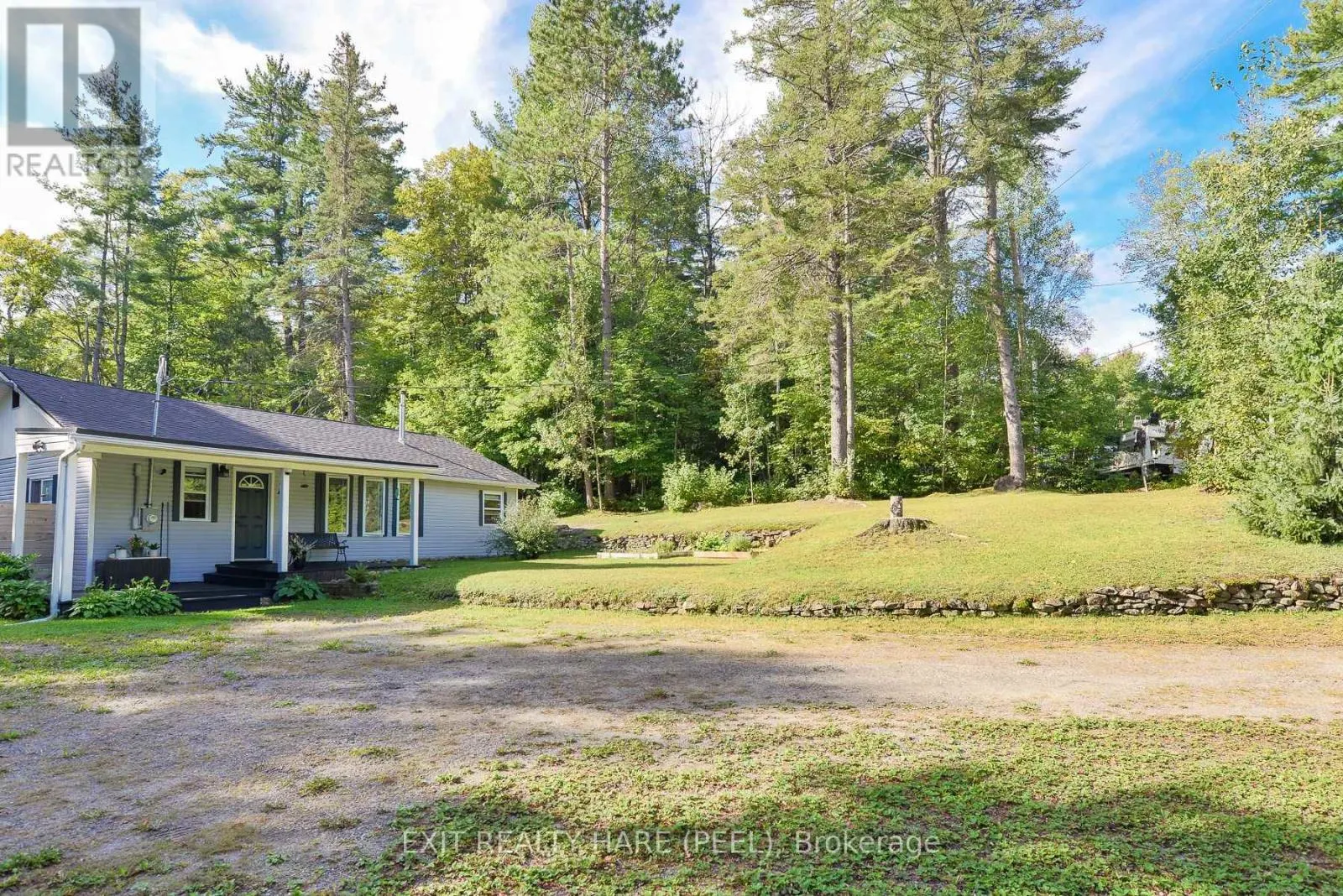 1082 LAMBERT ROAD