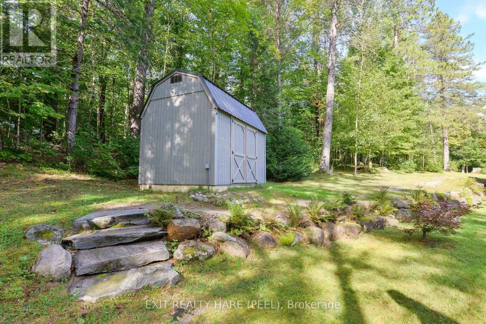 1082 LAMBERT ROAD