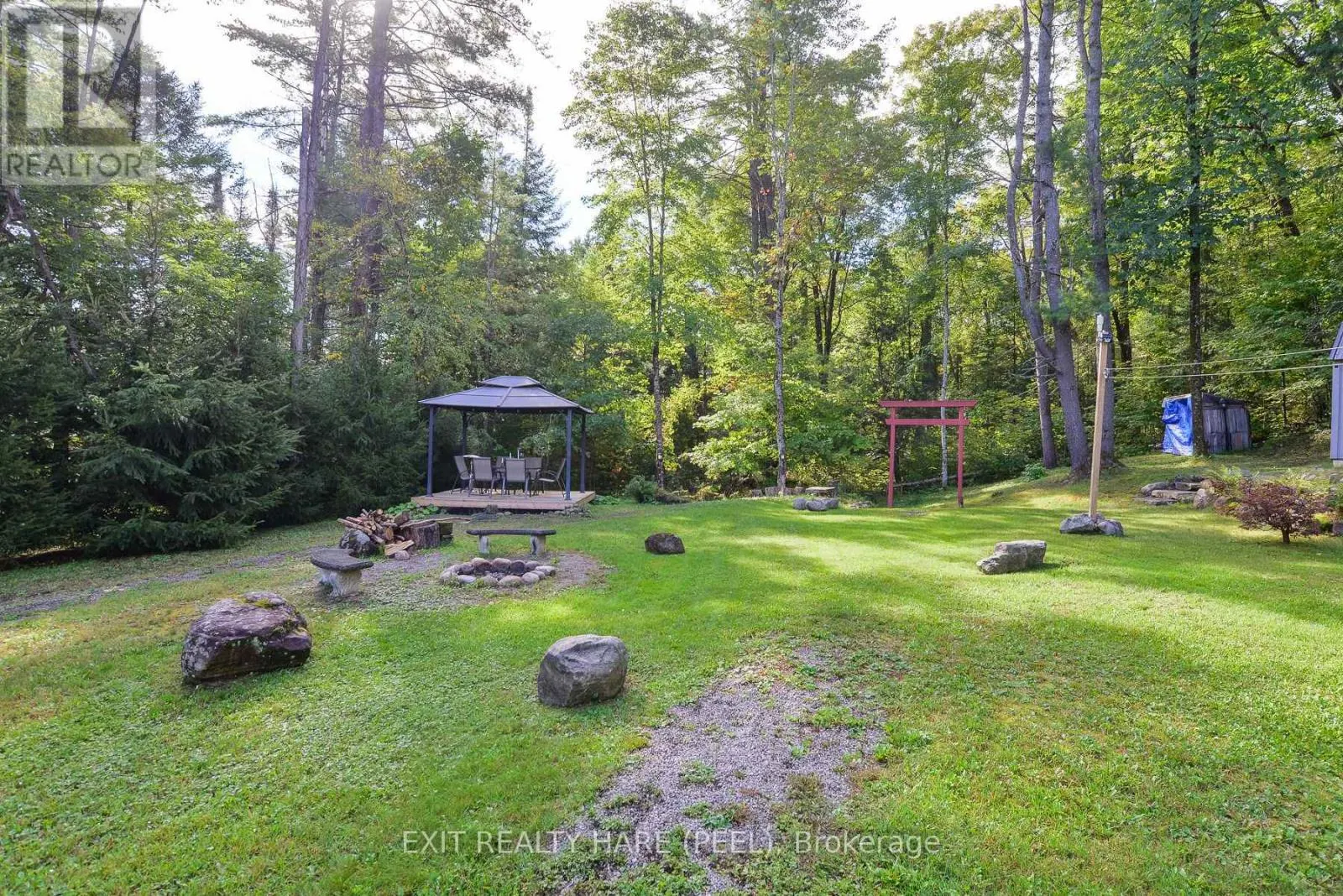 1082 LAMBERT ROAD