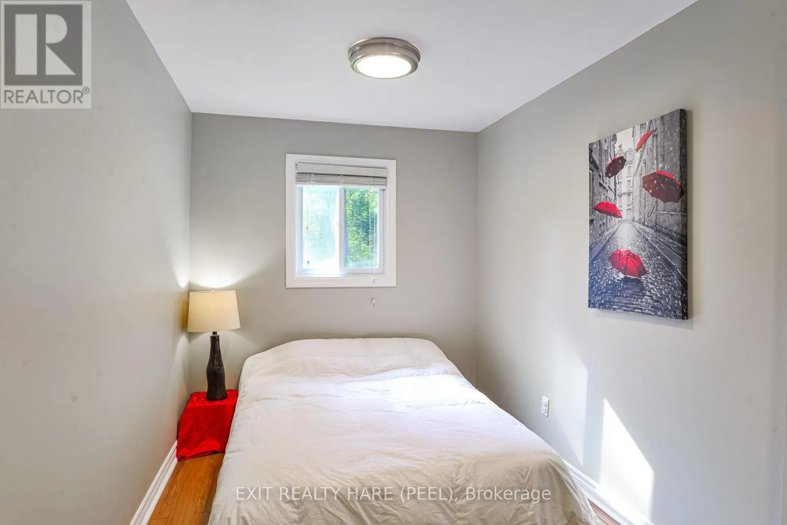 1082 LAMBERT ROAD