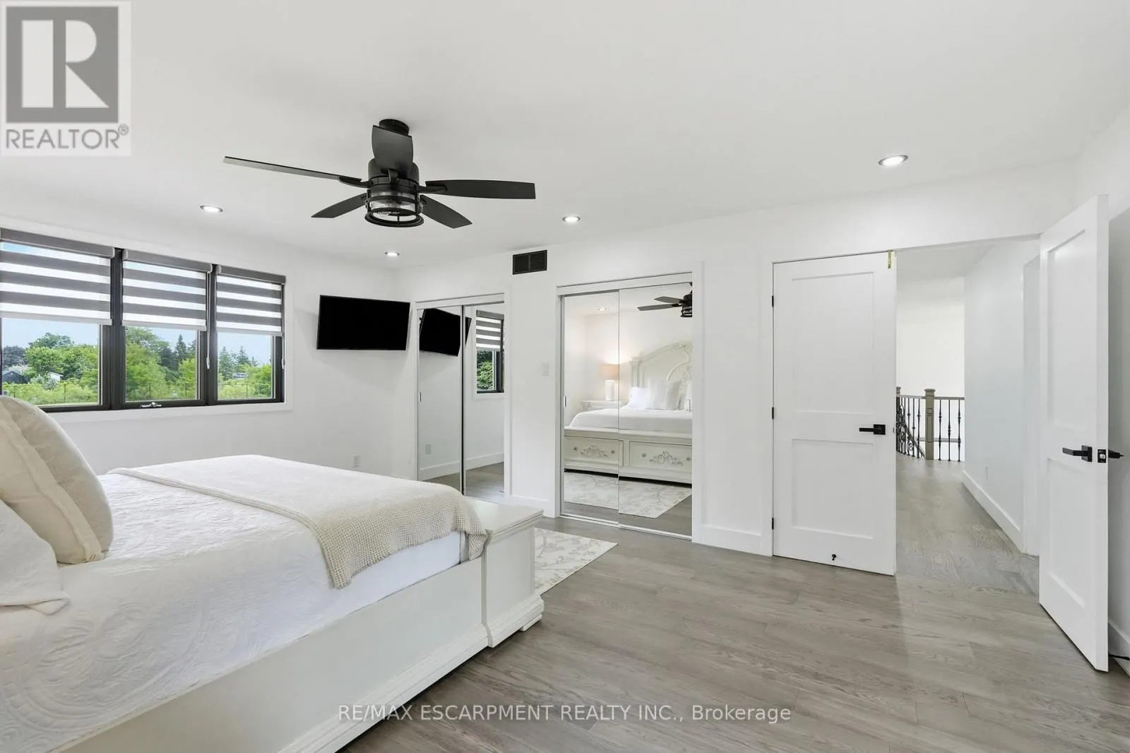 2 CURRIE DRIVE