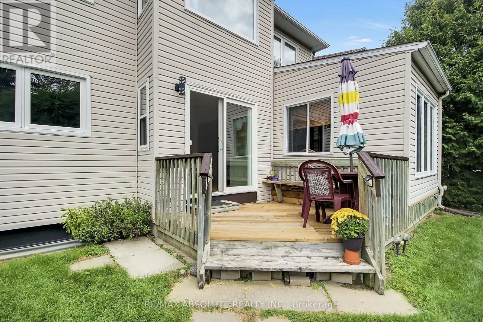 38 FORESTGLADE CRESCENT