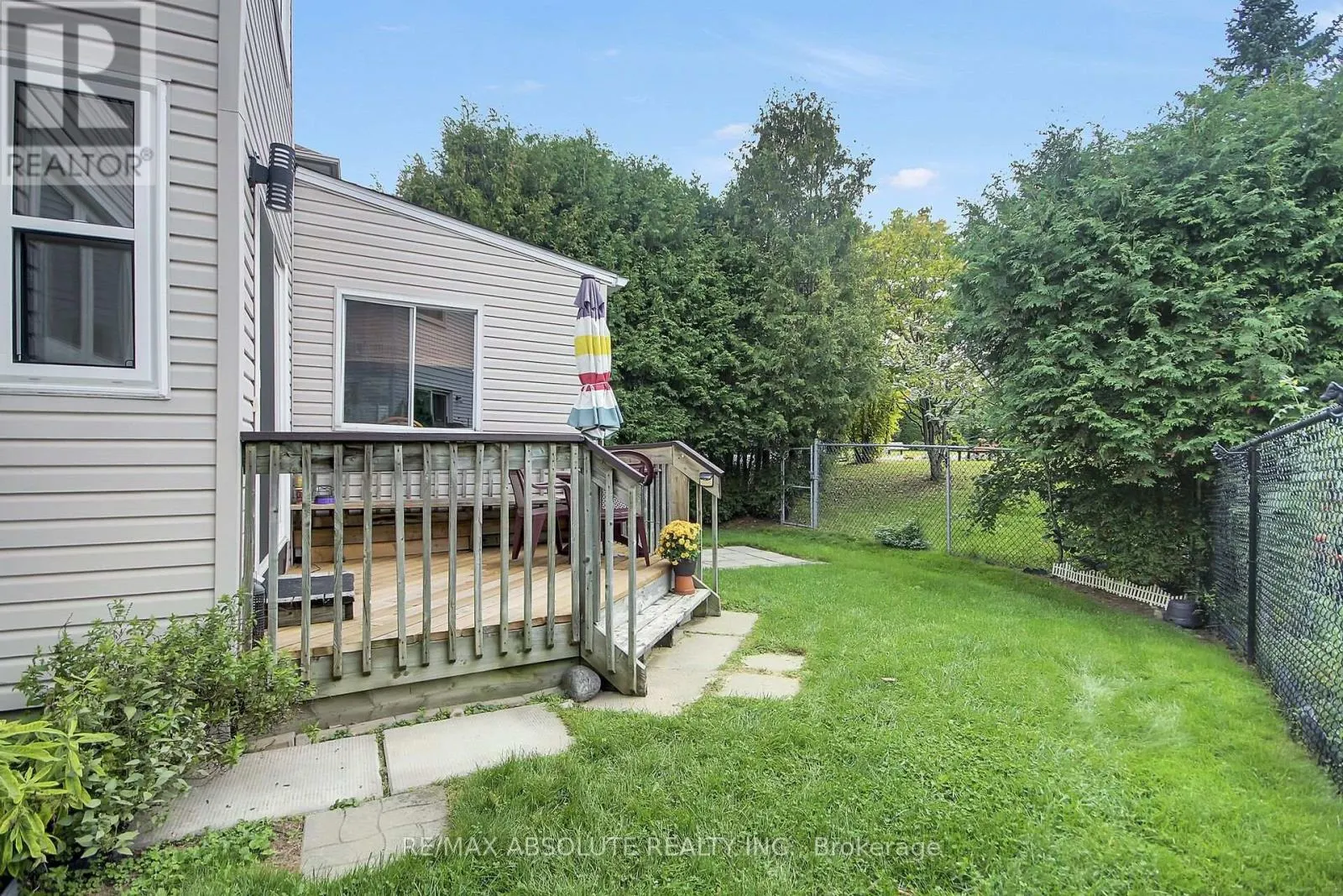 38 FORESTGLADE CRESCENT