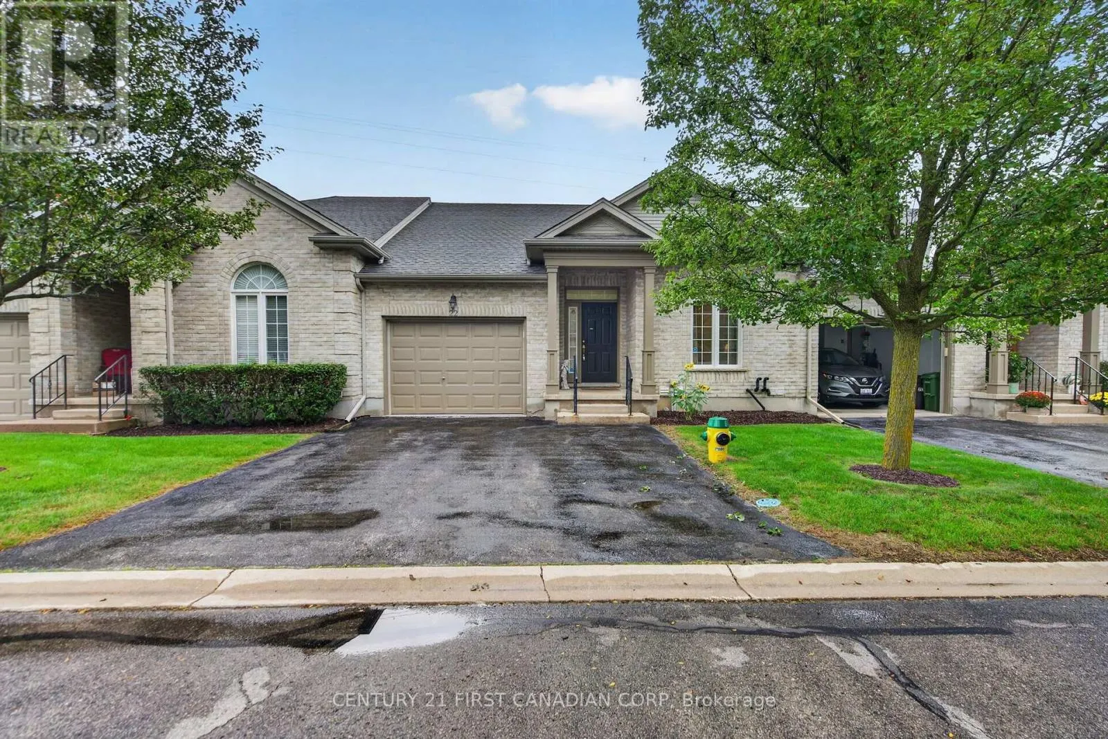 22 - 87 DONKER DRIVE #22