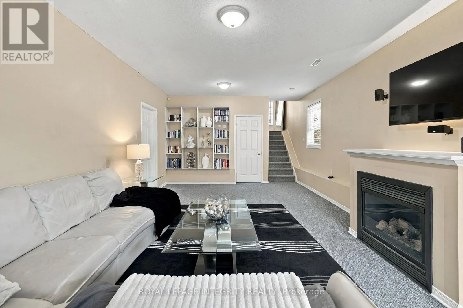 72 CALAVERAS AVENUE