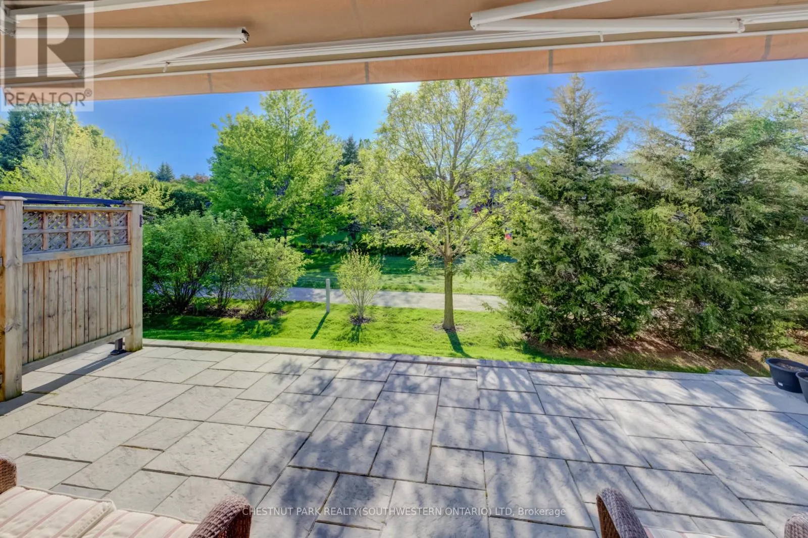 10 - 435 WINCHESTER DRIVE