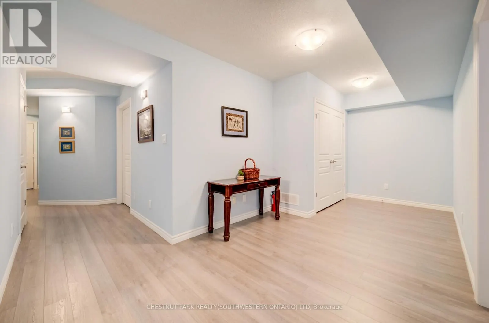 10 - 435 WINCHESTER DRIVE