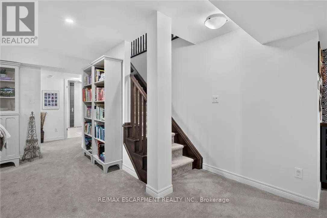 62 FORESTVIEW COURT