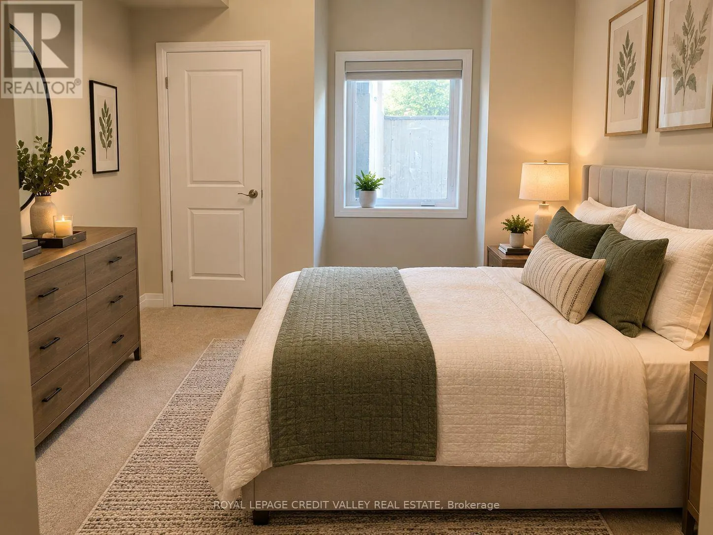 13 - 25 ISHERWOOD AVENUE E